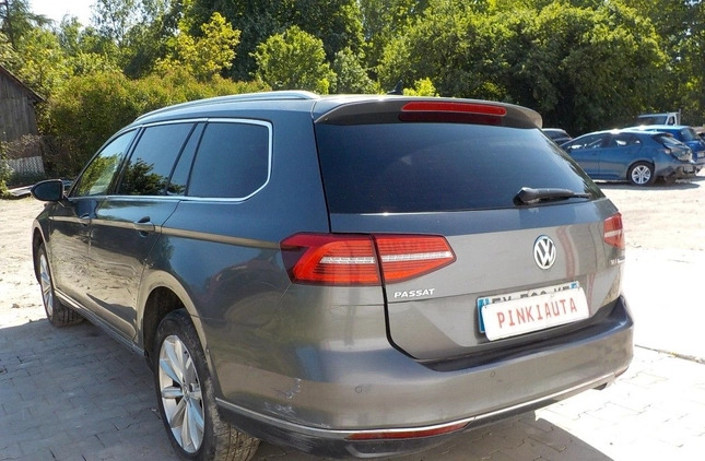 Volkswagen Passat cena 16900 przebieg: 417206, rok produkcji 2018 z Katowice małe 436
